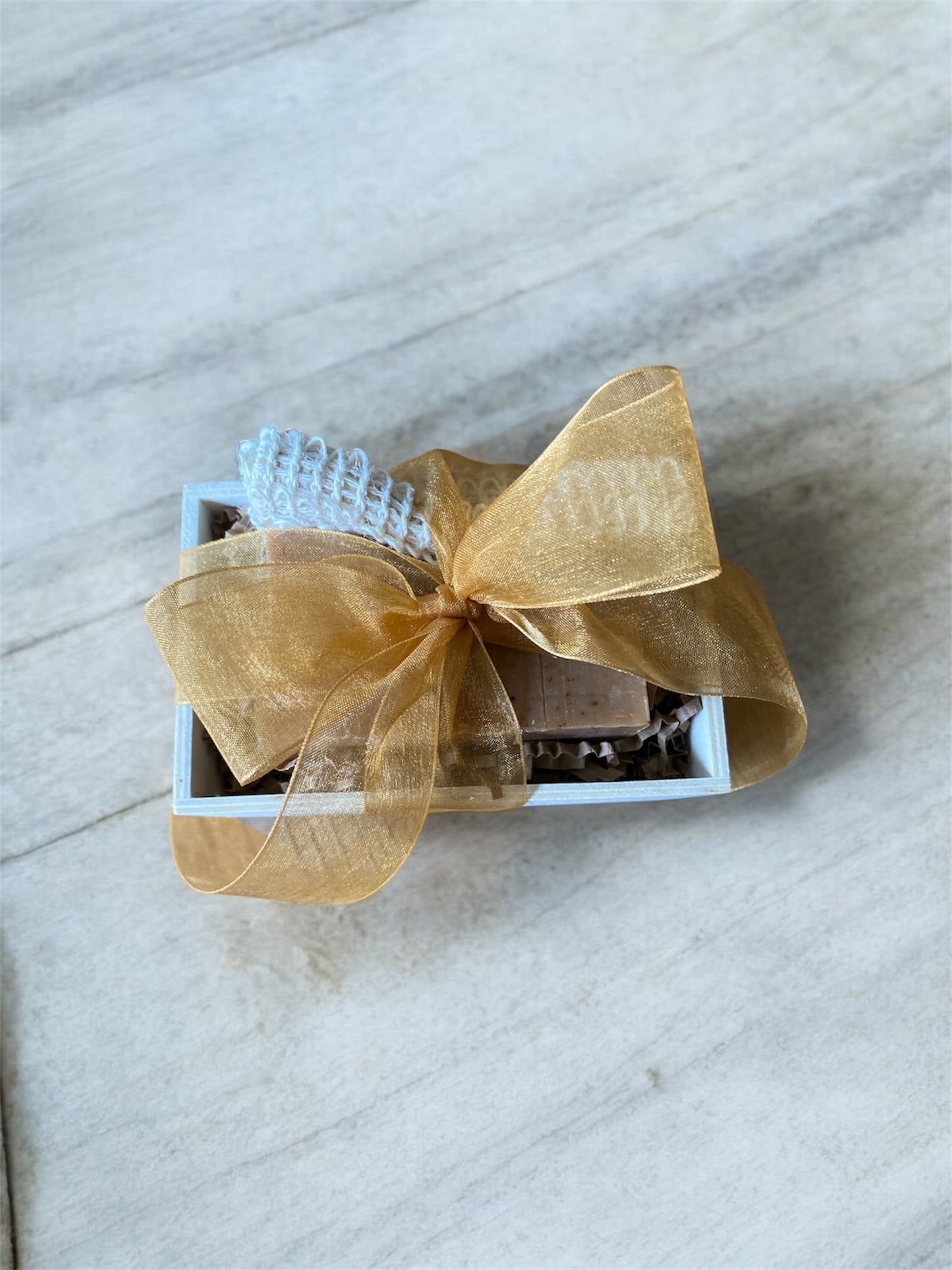 Gift Set with 2 Soaps and 1 Sisal Bag
